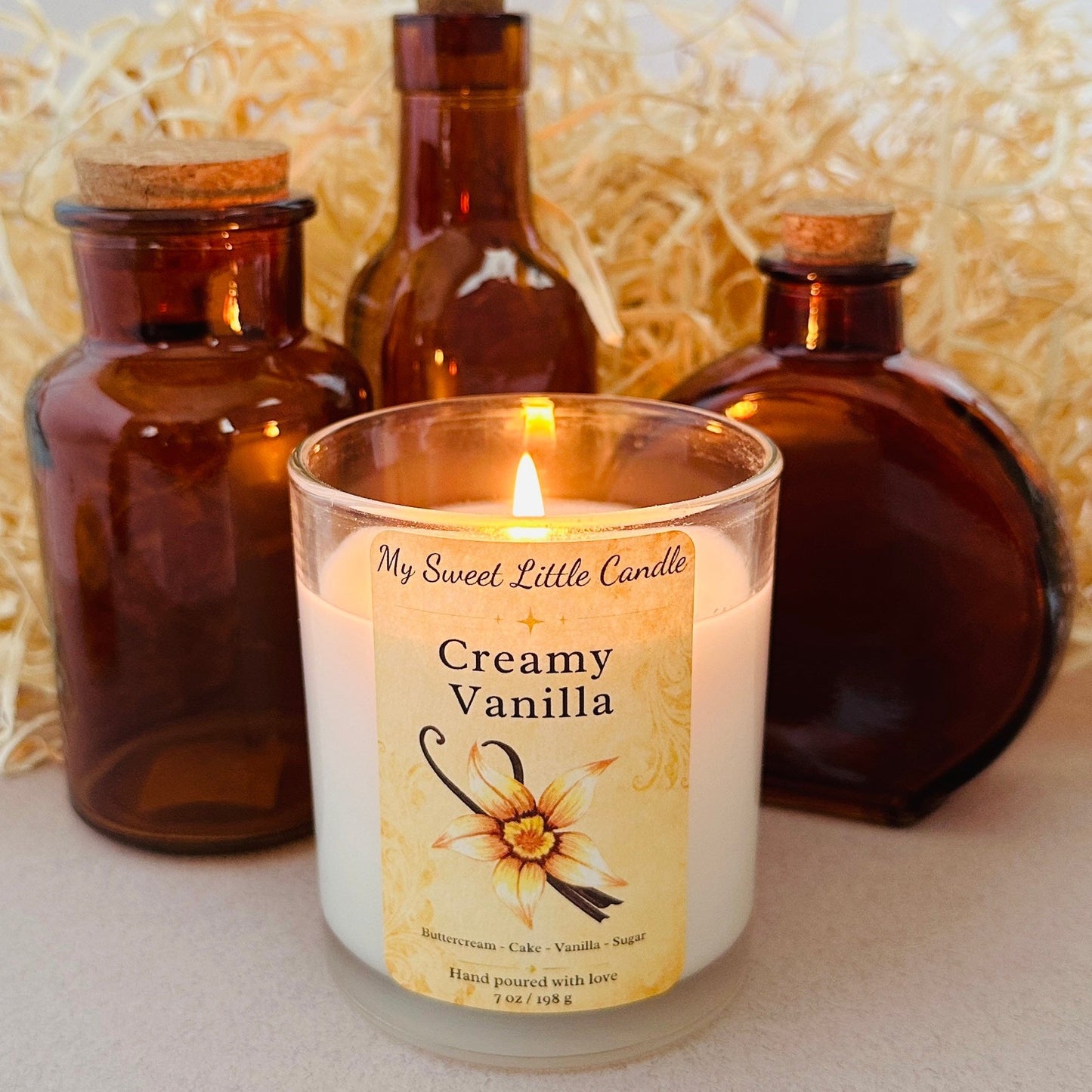 Creamy Vanilla Scented Candle / 7 oz