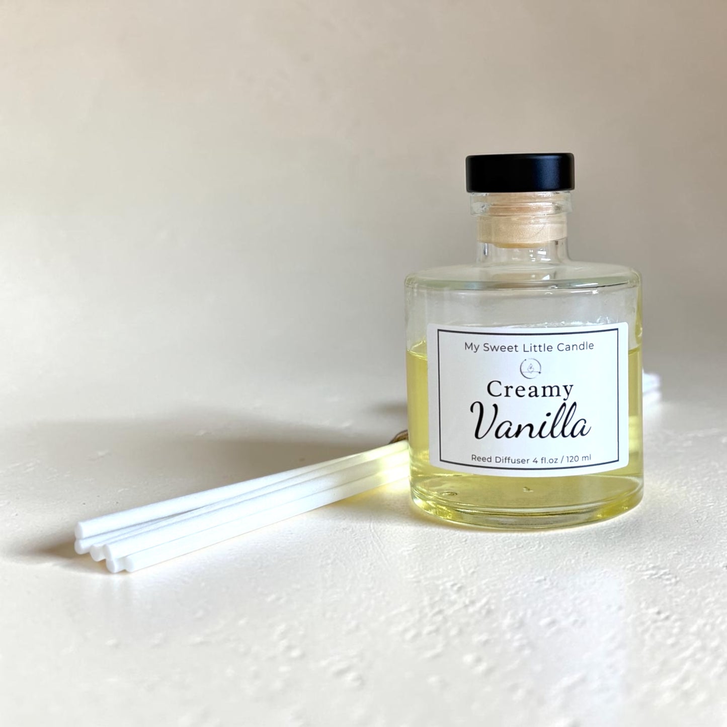 Vanilla Reed Diffuser : Modern Glass Bottle , 4 fl.oz / 120 ml