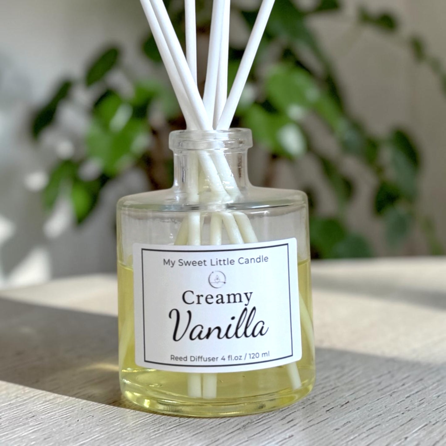 Vanilla Reed Diffuser : Modern Glass Bottle , 4 fl.oz / 120 ml