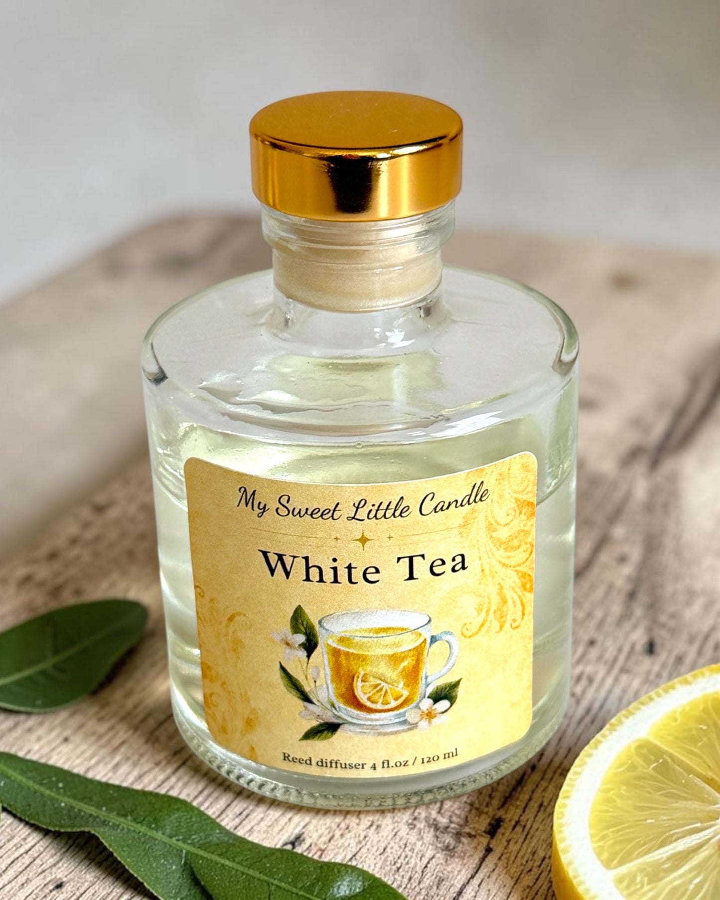 White Tea Reed Diffuser: Citrus Floral Aroma, 4 fl.oz/120 ml