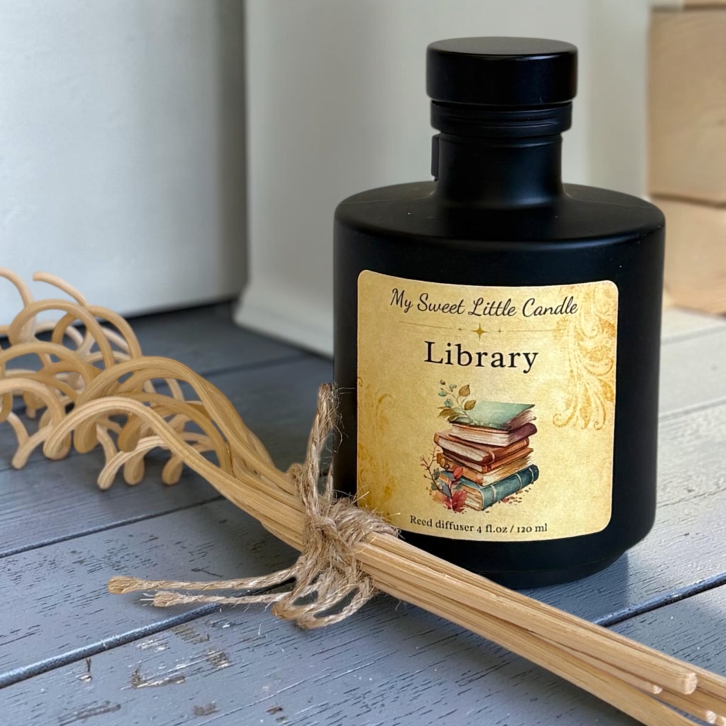 Library Reed Diffuser:  Teakwood, Leather & Cedar 4 fl.oz/120 ml